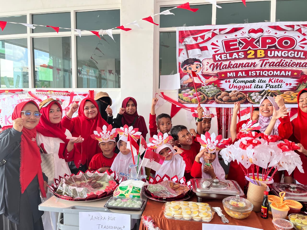 Lomba 17 Agustus 2026: Expo Makanan Tradisional Bersama Orang Tua Siswa MI Al-Istiqomah Kendari